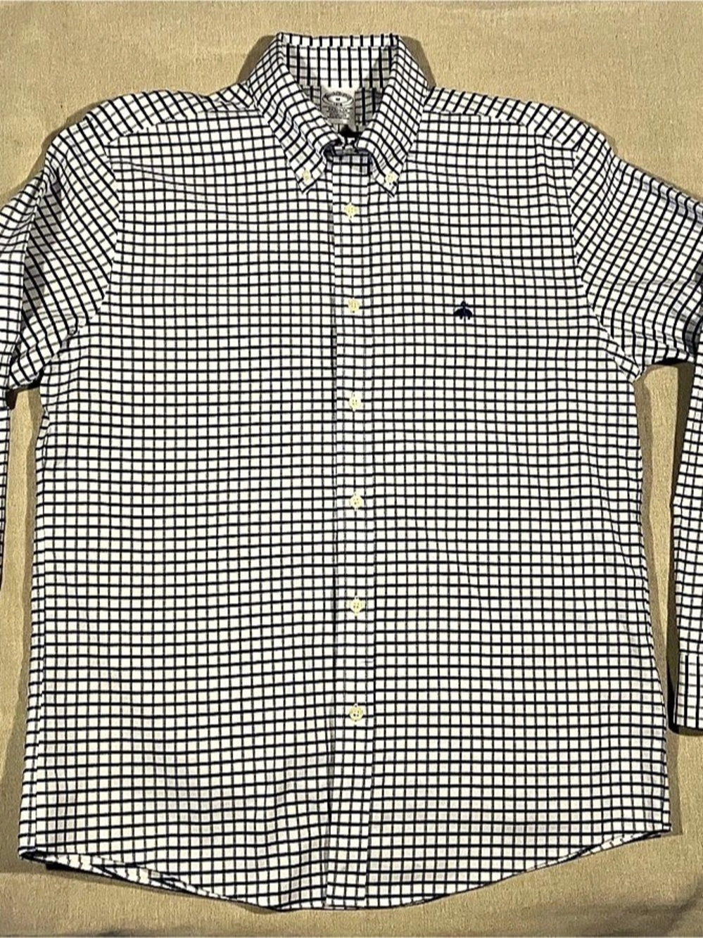 Brooks Brothers Men’s Medium Blue White Check Non-Iron Stretch Button Down Shirt